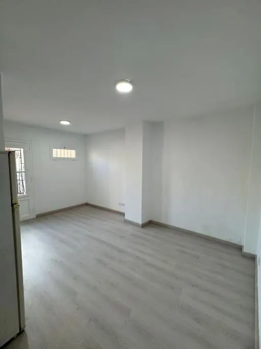 Apartamento Renovado Con Patio バルセロナ アパート