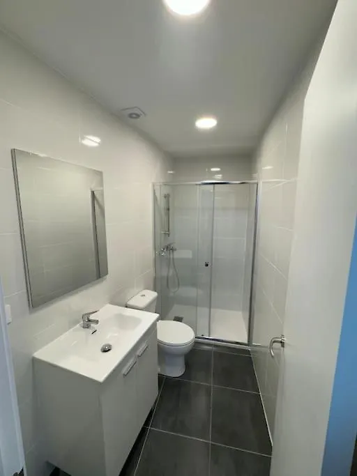 Apartamento Renovado Con Patio バルセロナ アパート